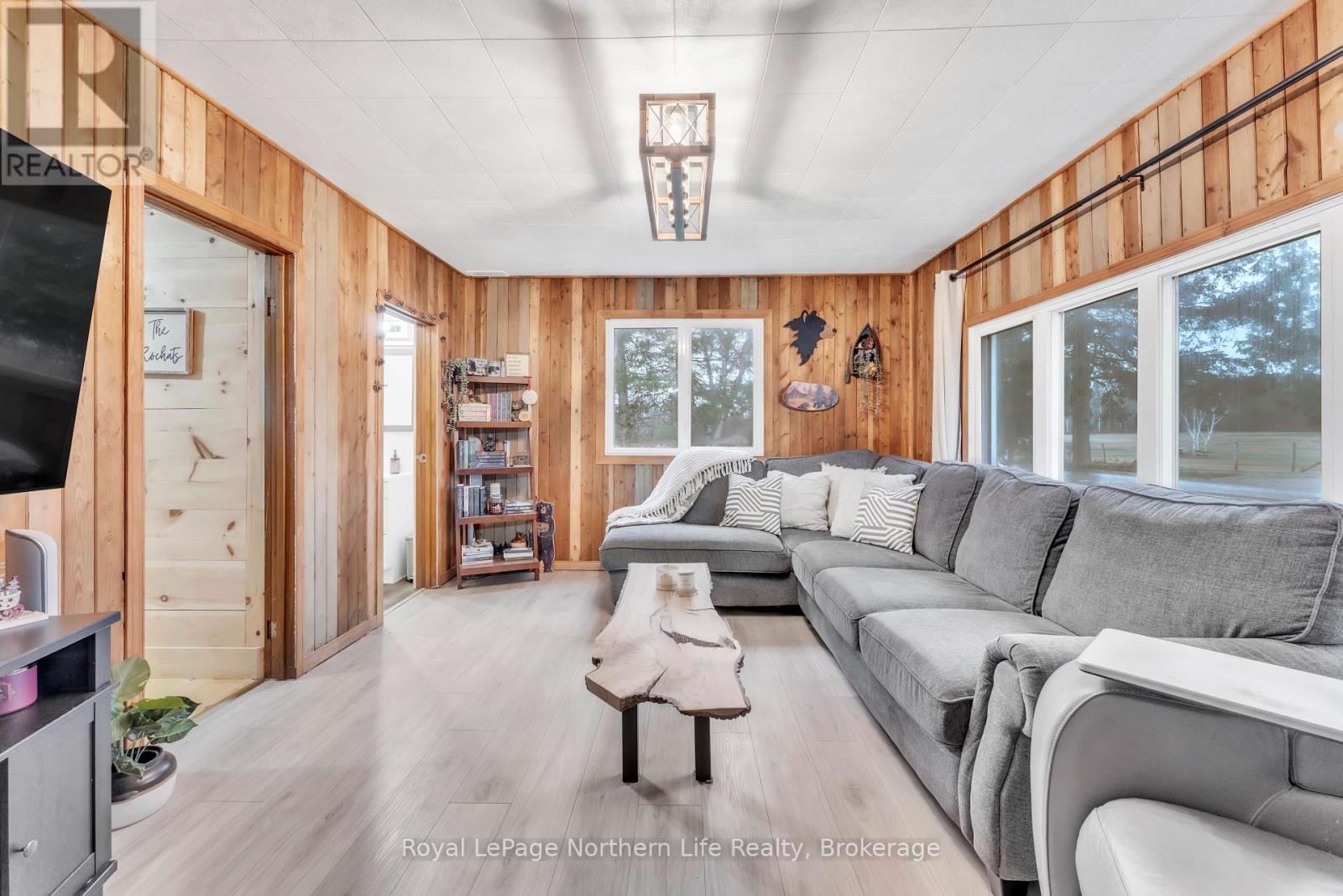 












264 MOREAU ROAD

,
Calvin,




Ontario
P0H2E0

