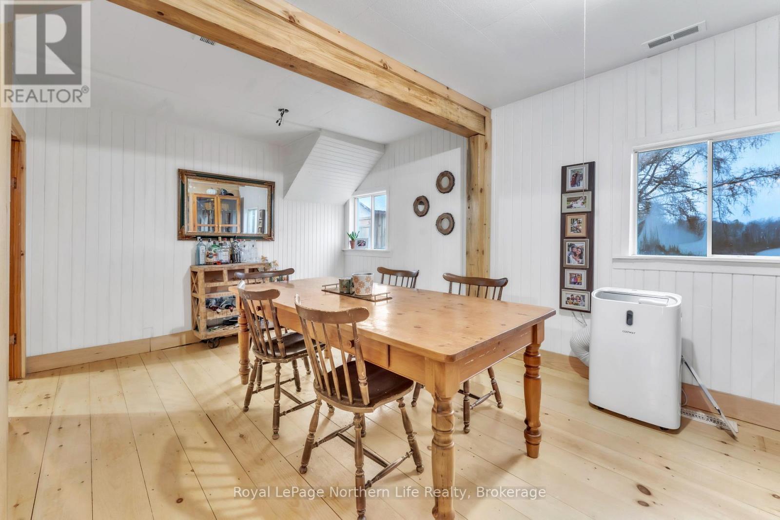 












264 MOREAU ROAD

,
Calvin,




Ontario
P0H2E0

