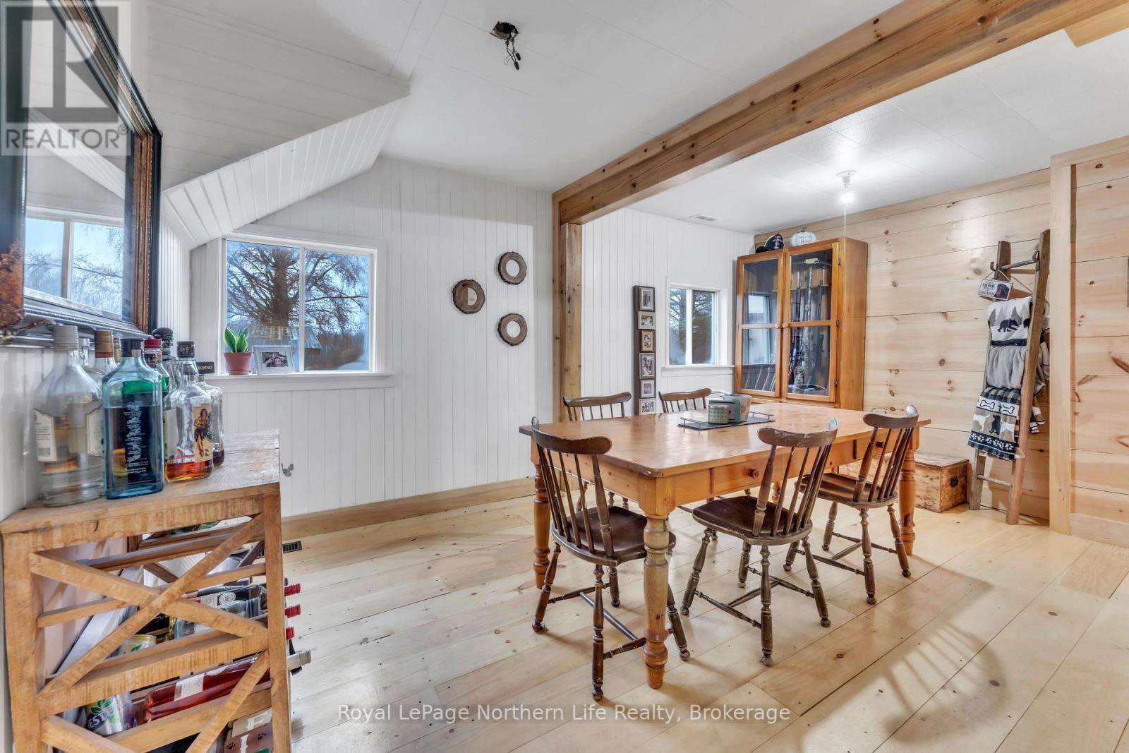 












264 MOREAU ROAD

,
Calvin,




Ontario
P0H2E0

