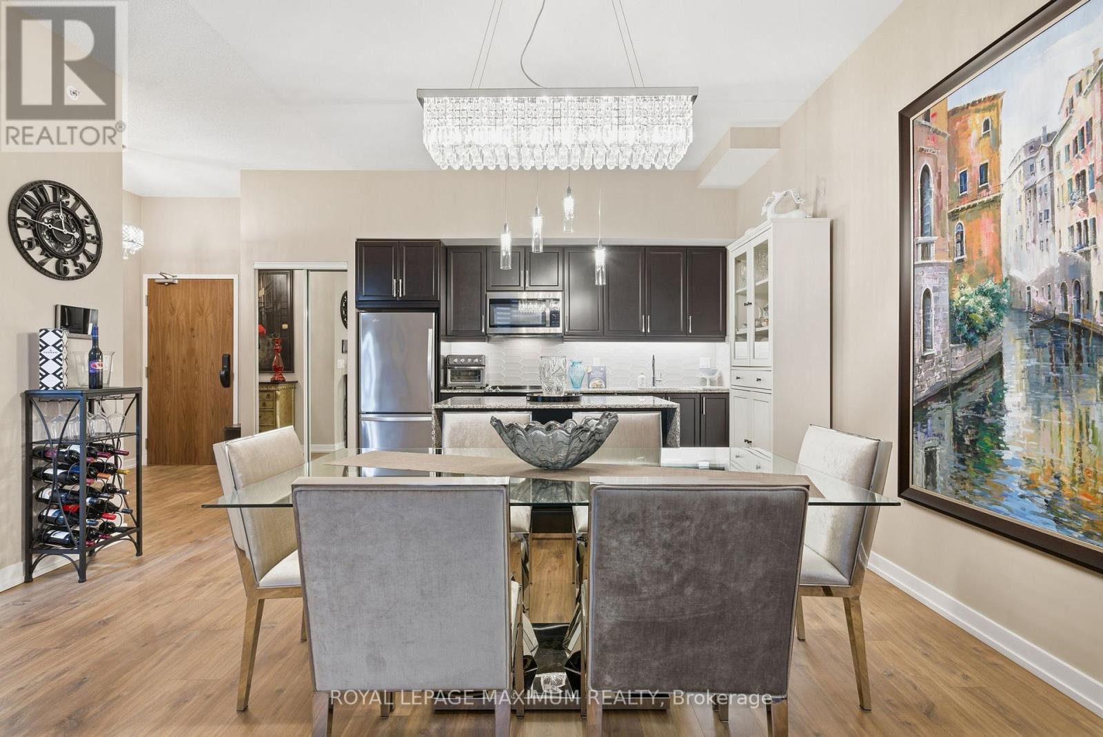 












106 - 50 ANN STREET

,
Caledon,




Ontario
L7E4M3

