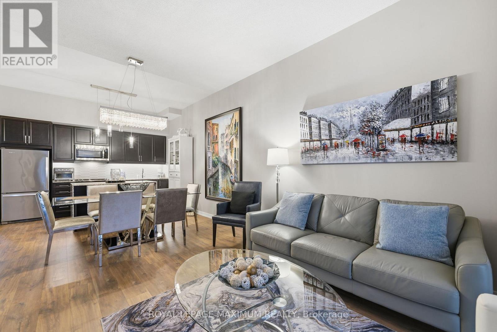 












106 - 50 ANN STREET

,
Caledon,




Ontario
L7E4M3

