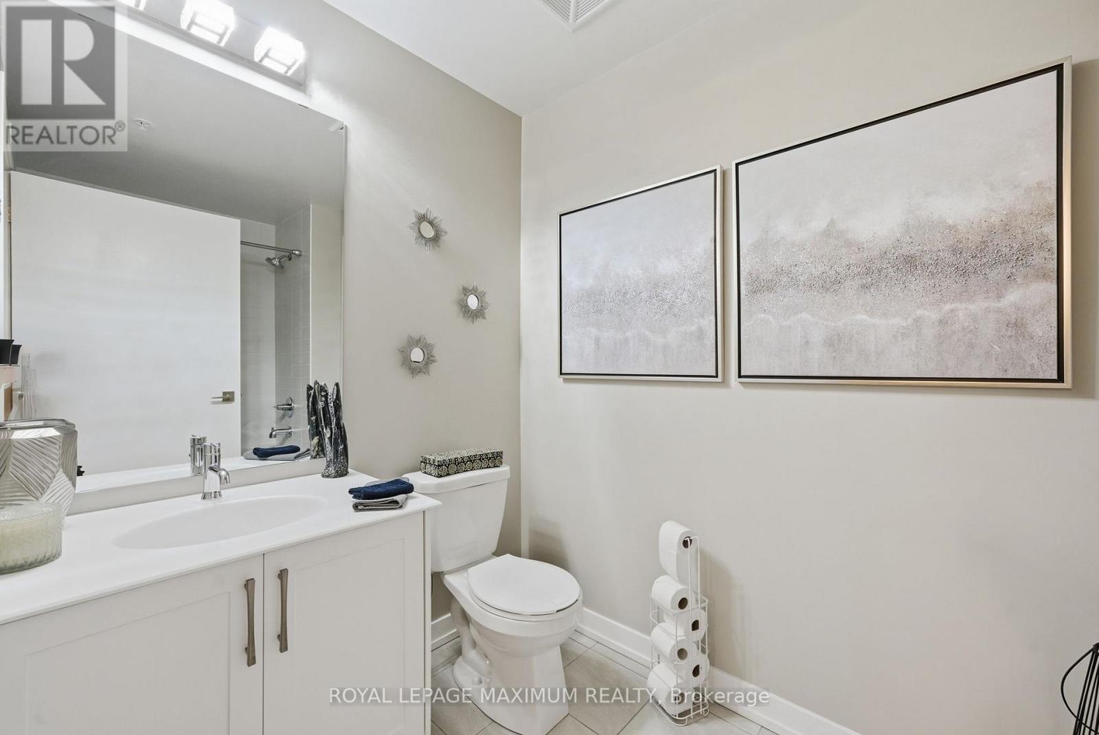 












106 - 50 ANN STREET

,
Caledon,




Ontario
L7E4M3

