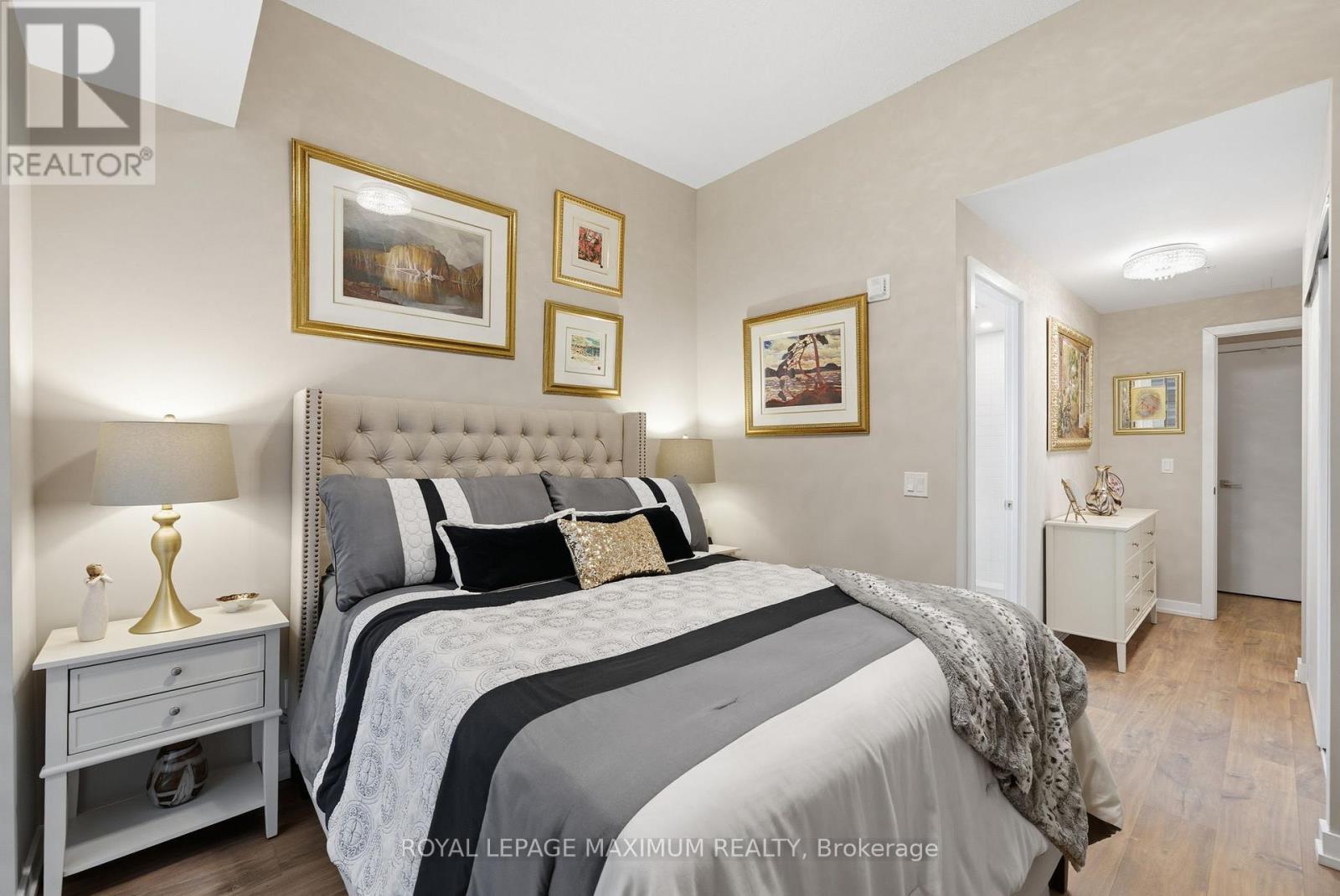 












106 - 50 ANN STREET

,
Caledon,




Ontario
L7E4M3

