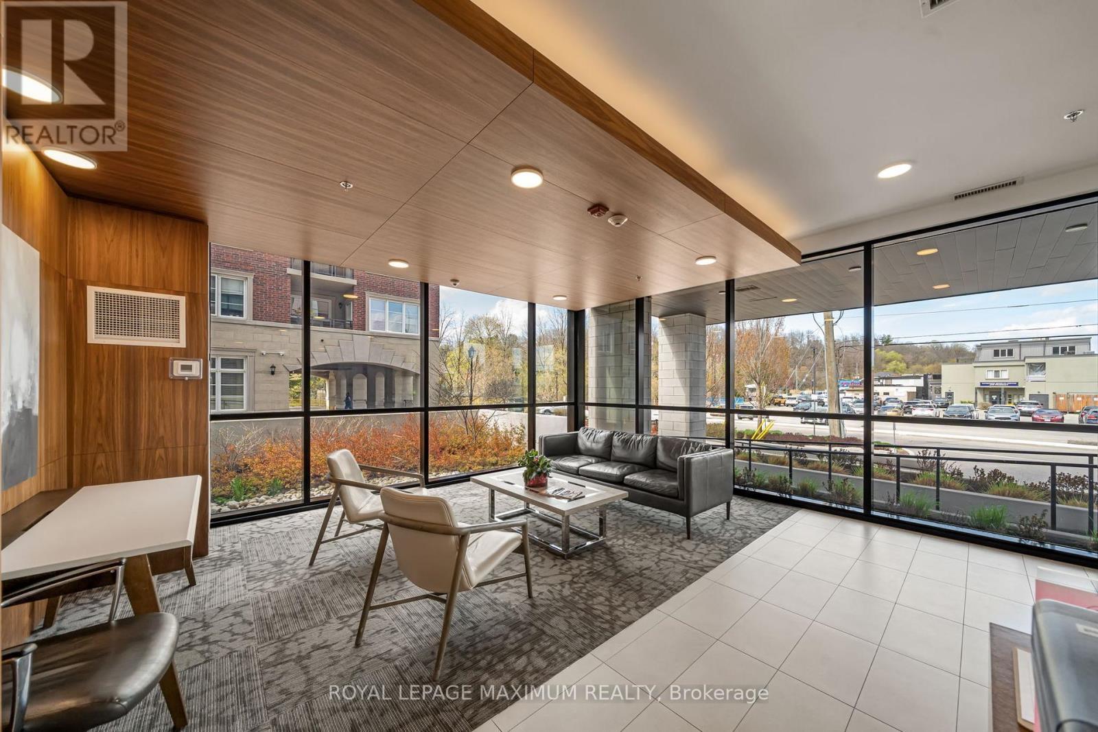 












106 - 50 ANN STREET

,
Caledon,




Ontario
L7E4M3

