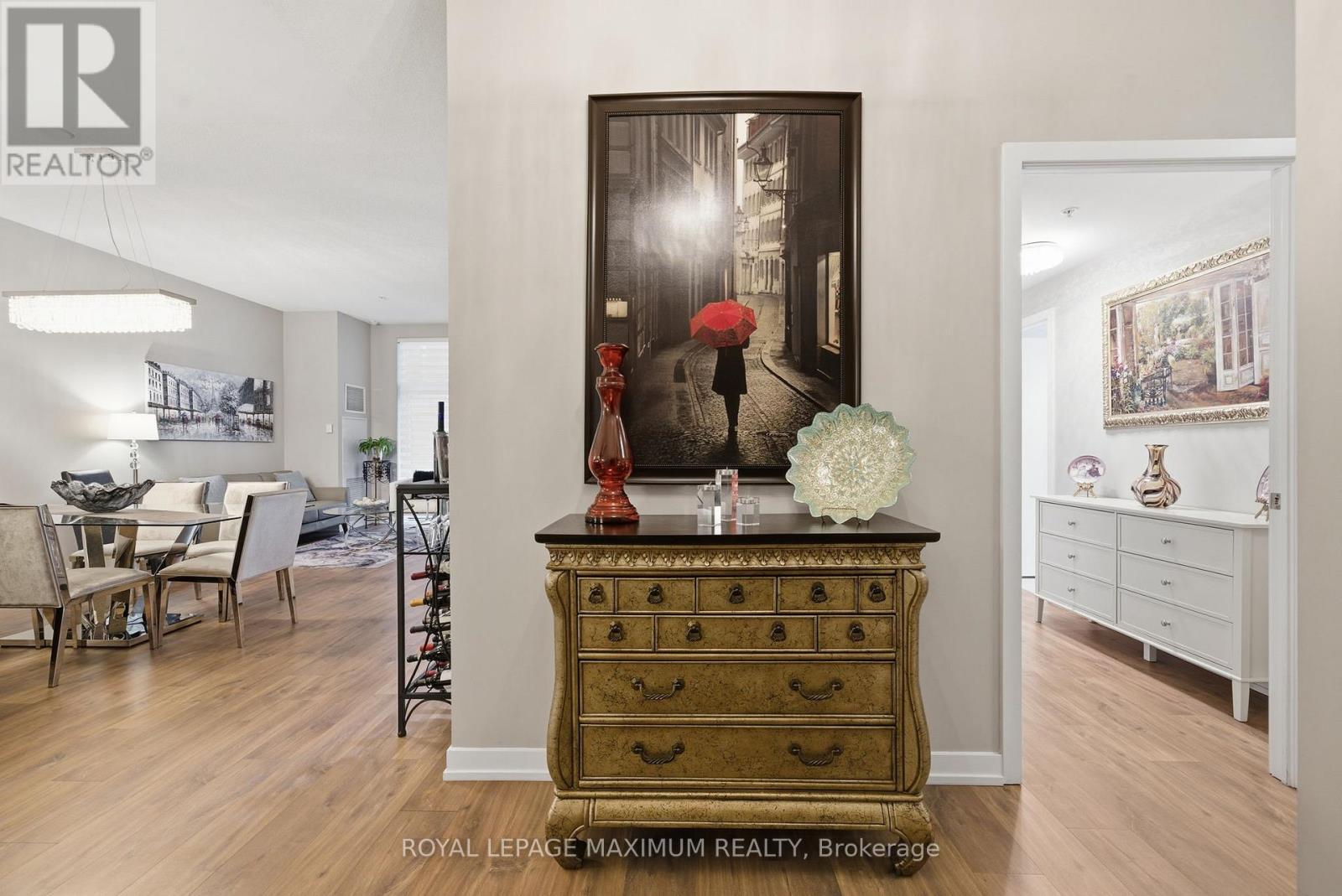 












106 - 50 ANN STREET

,
Caledon,




Ontario
L7E4M3

