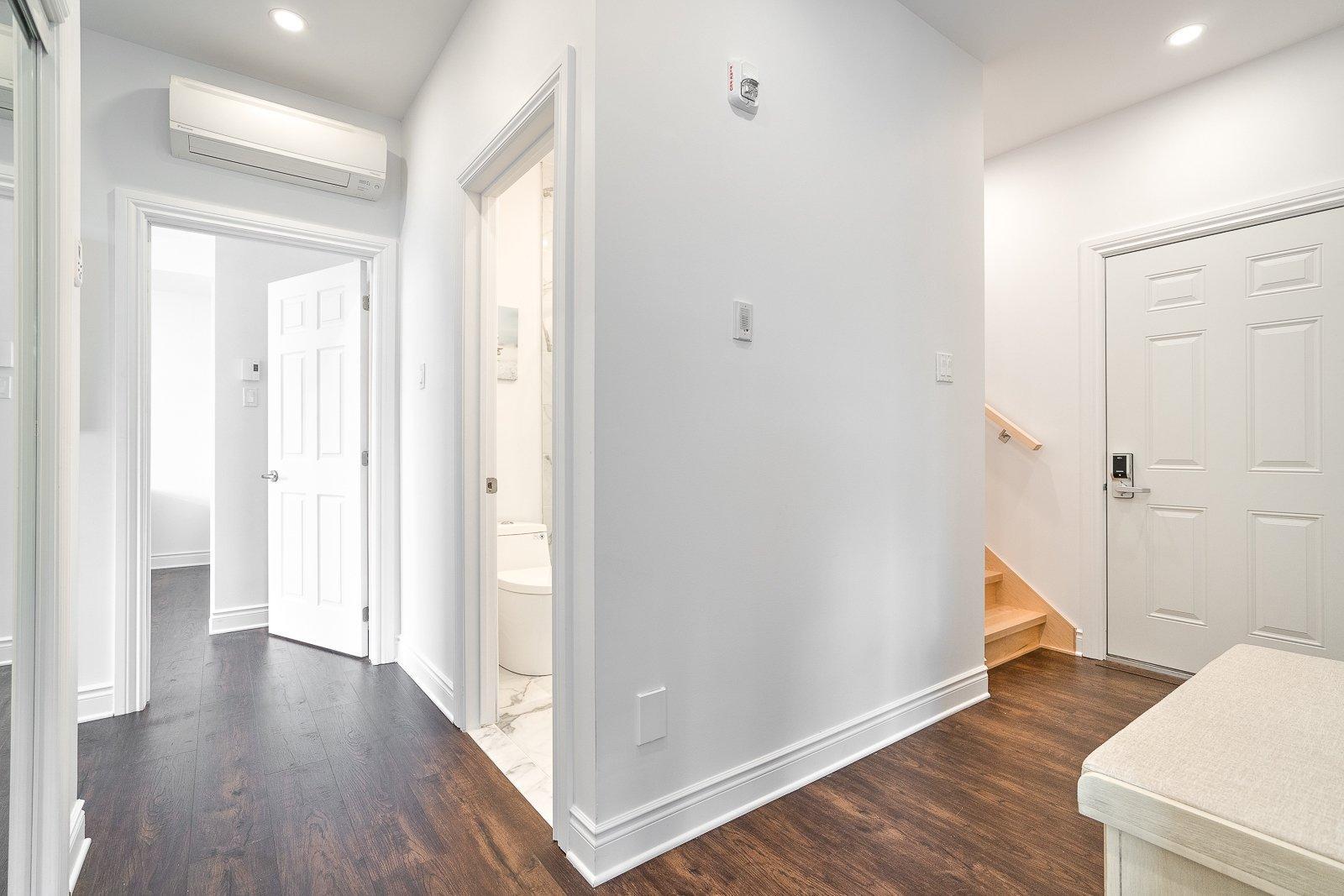 









20


Rue Larocque O.

, 8,
Sainte-Agathe-des-Monts,




QC
J8C1A2

