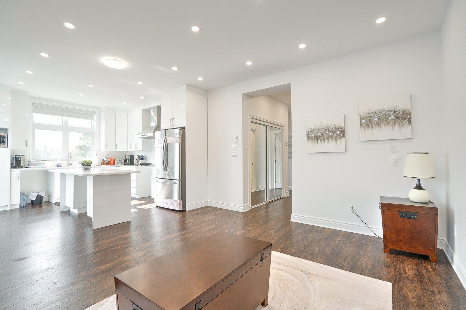 









20


Rue Larocque O.

, 8,
Sainte-Agathe-des-Monts,




QC
J8C1A2

