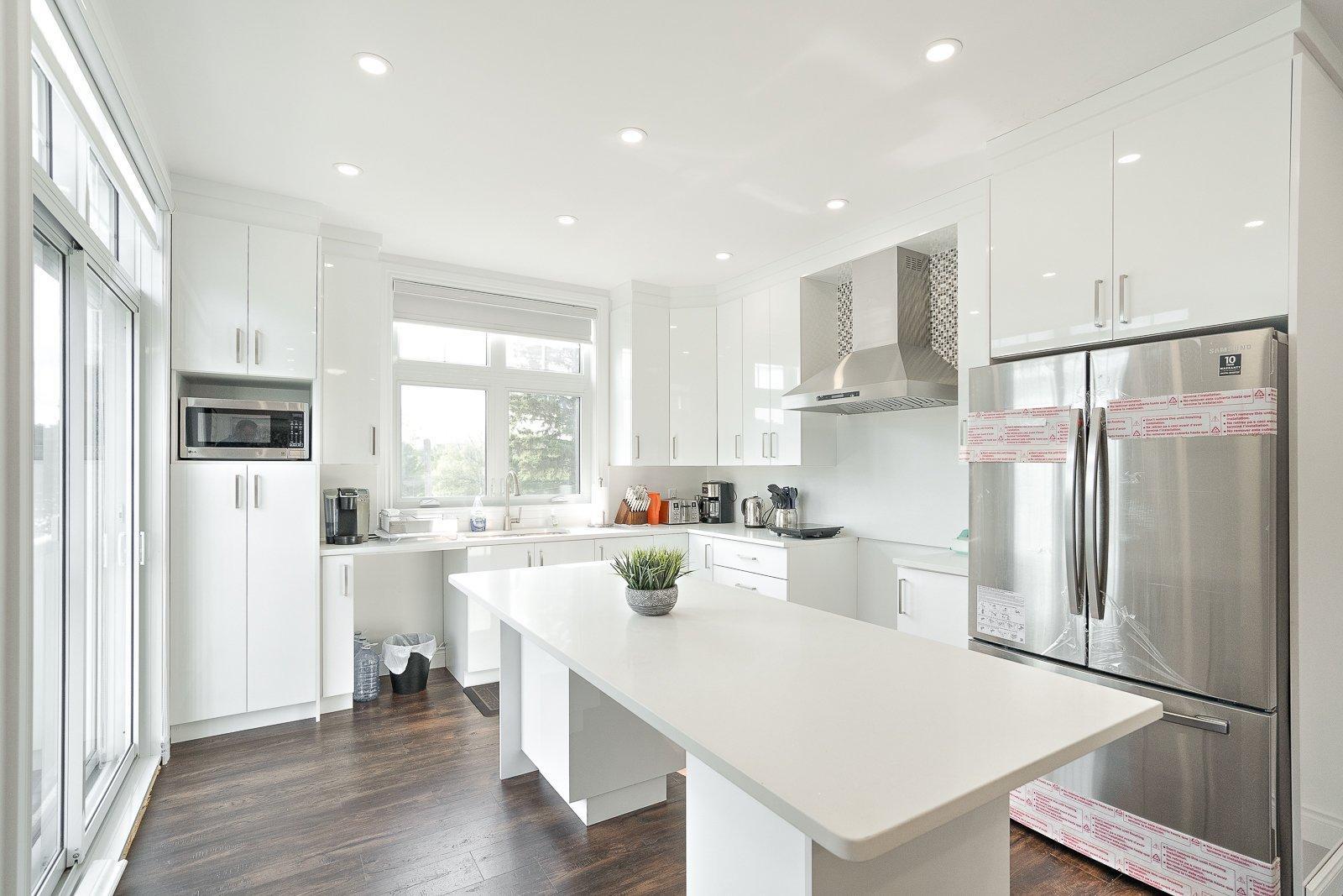 









20


Rue Larocque O.

, 8,
Sainte-Agathe-des-Monts,




QC
J8C1A2

