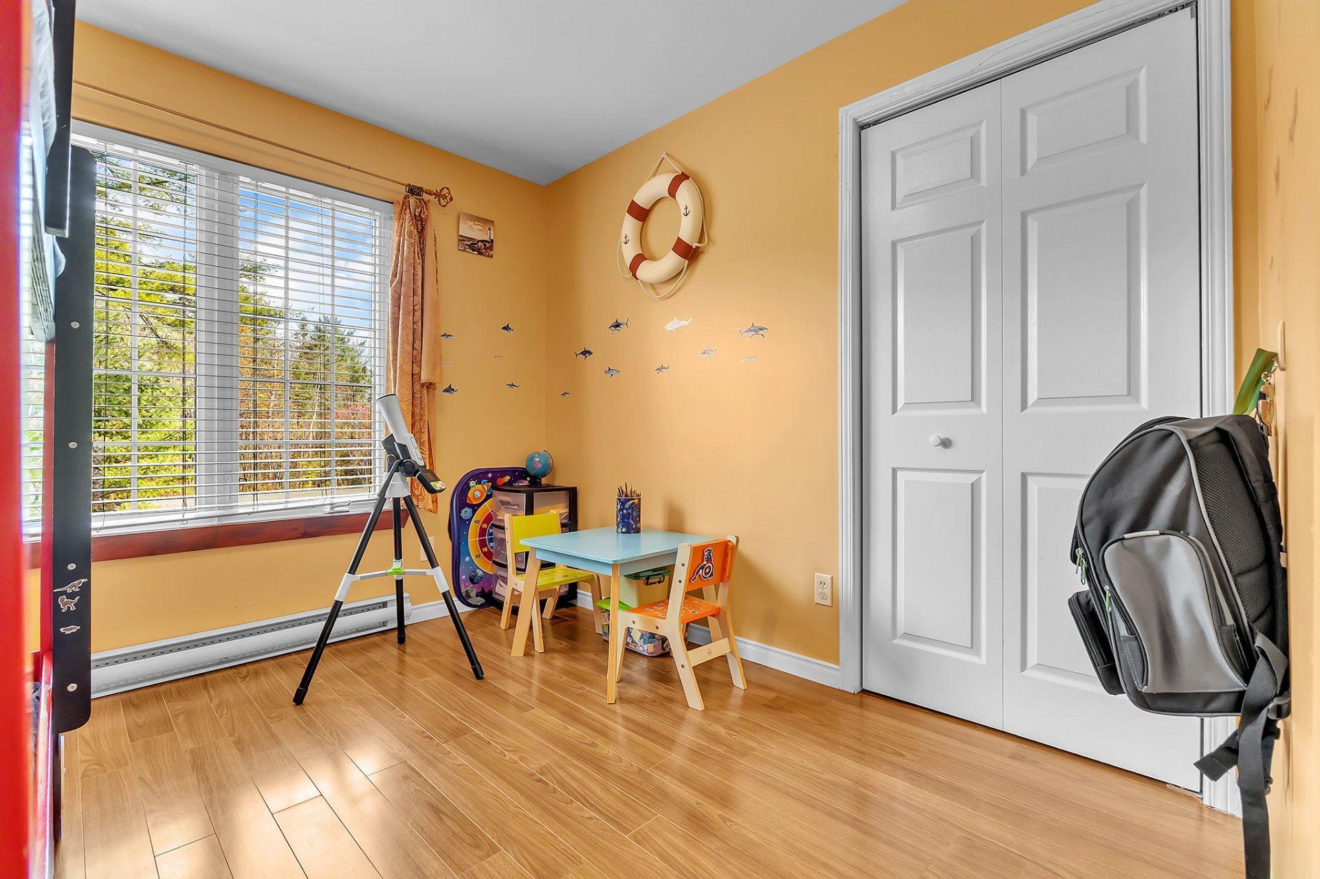 









11


Rue Trésor

,
Val-des-Monts,




QC
J8N1P2

