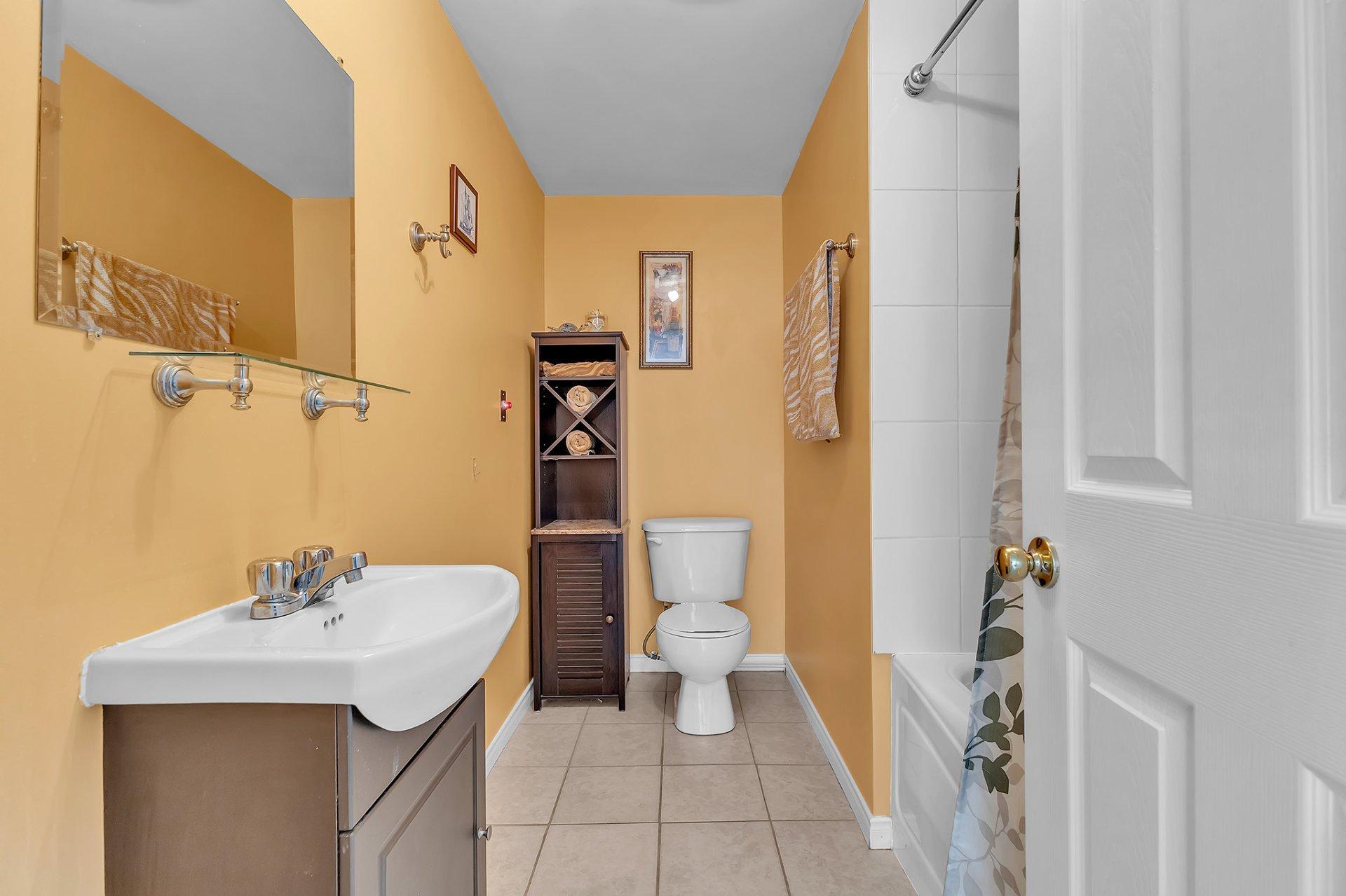 









11


Rue Trésor

,
Val-des-Monts,




QC
J8N1P2

