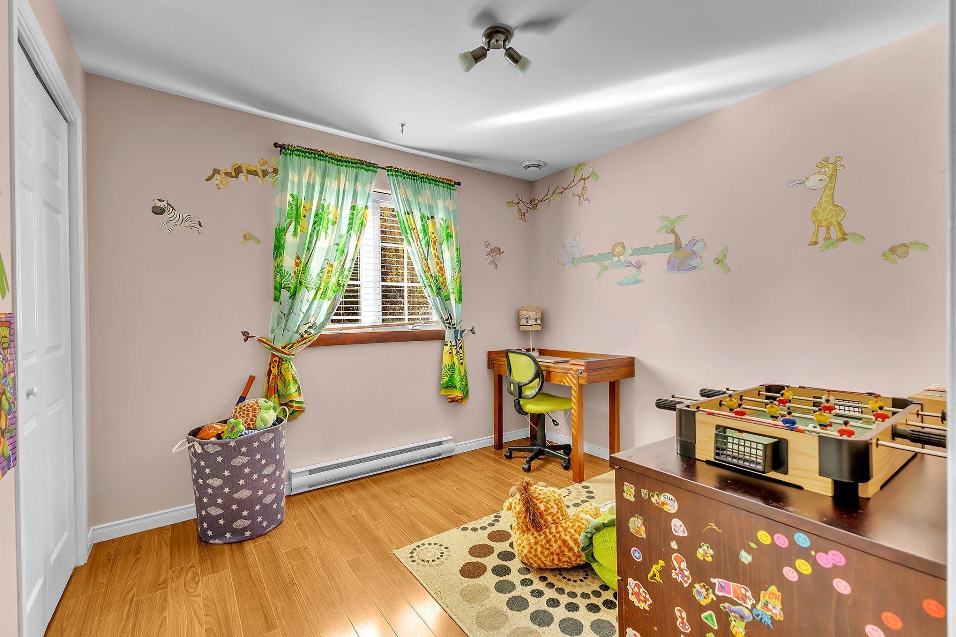 









11


Rue Trésor

,
Val-des-Monts,




QC
J8N1P2

