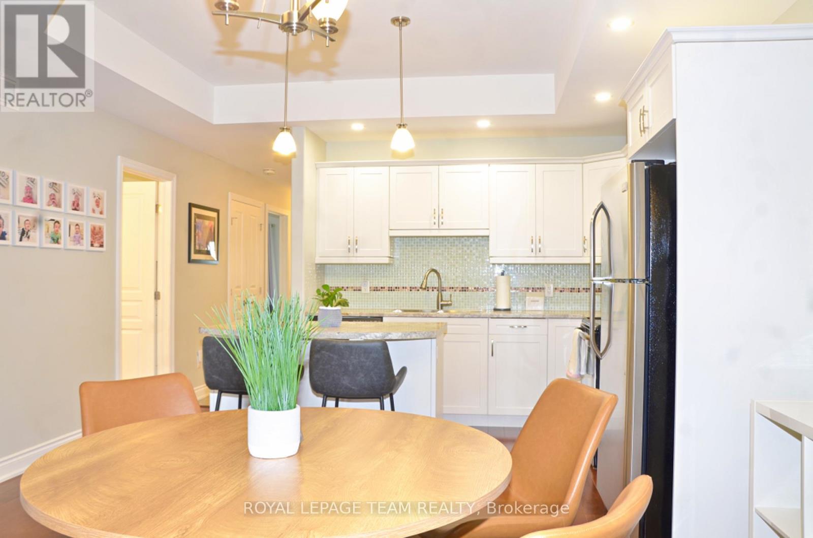 












13A CENTRE STREET N

,
Brockville,




Ontario
K6V5S6

