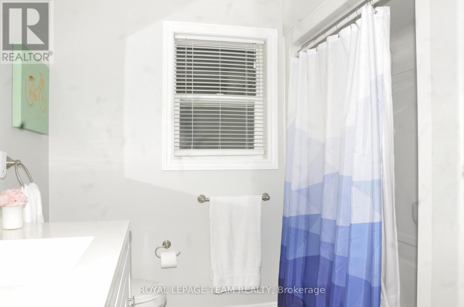 












13A CENTRE STREET N

,
Brockville,




Ontario
K6V5S6

