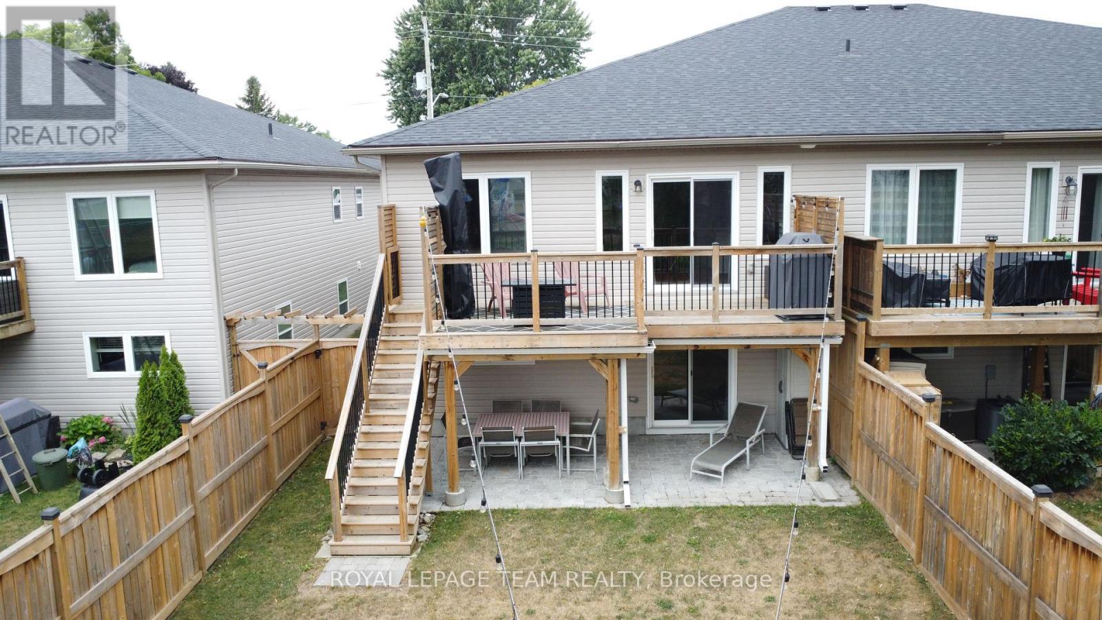 












13A CENTRE STREET N

,
Brockville,




Ontario
K6V5S6

