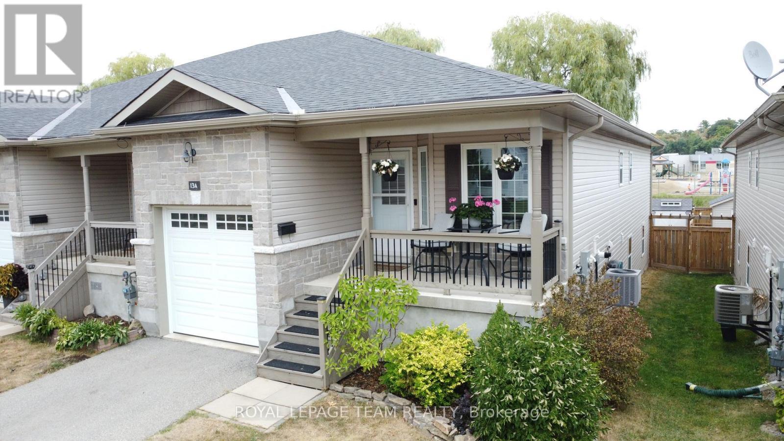 












13A CENTRE STREET N

,
Brockville,




Ontario
K6V5S6

