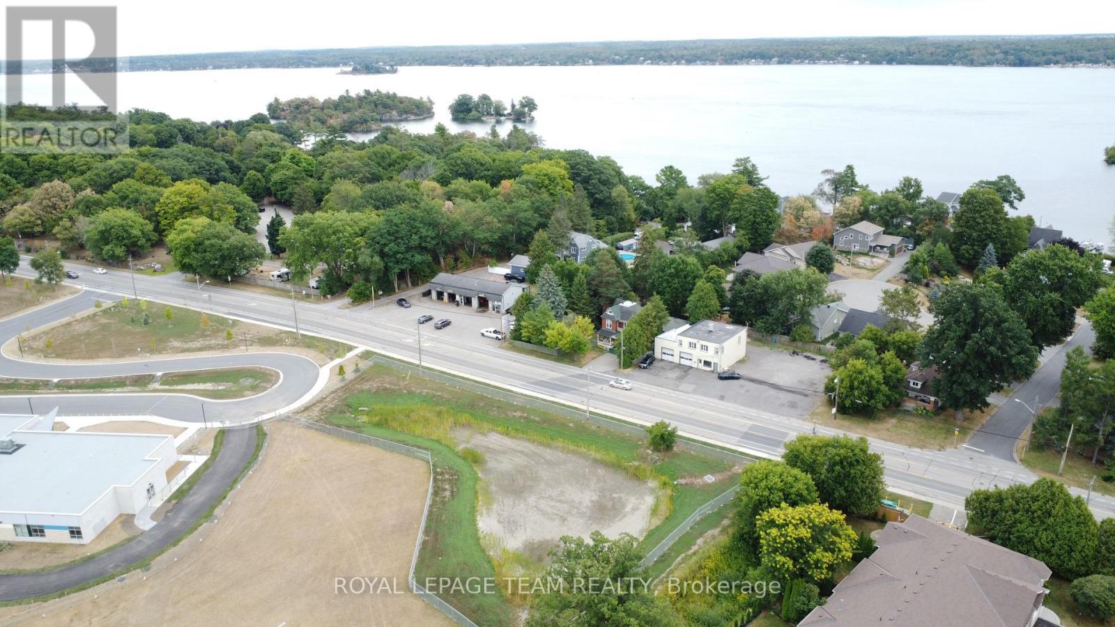 












13A CENTRE STREET N

,
Brockville,




Ontario
K6V5S6

