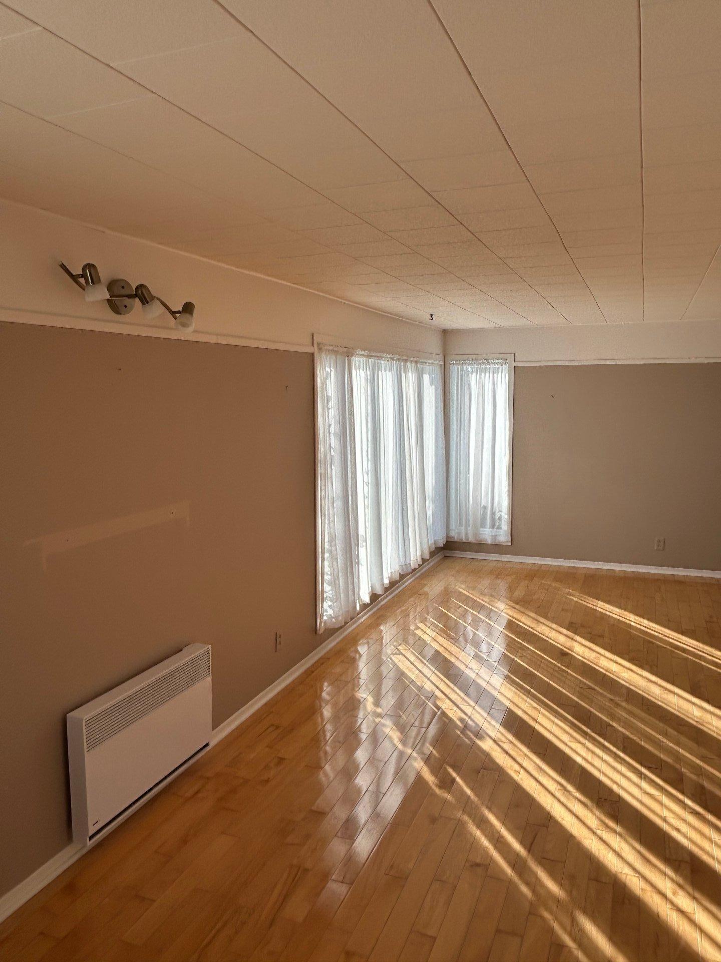 









1199


Rue de la Rive

,
Sept-Îles,




QC
G4R4K2

