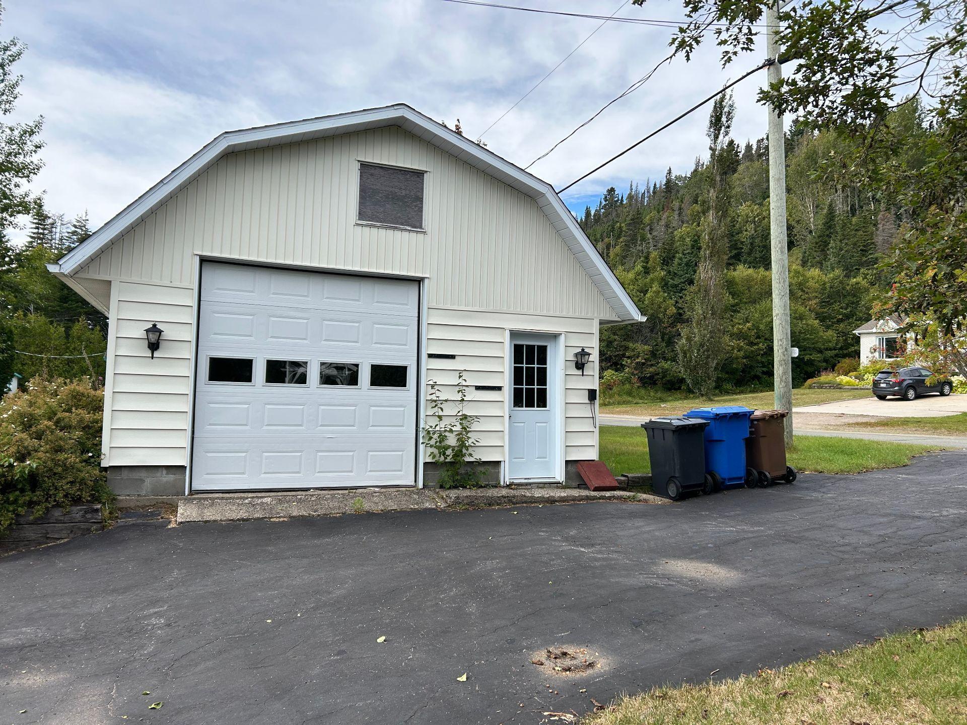 









1199


Rue de la Rive

,
Sept-Îles,




QC
G4R4K2

