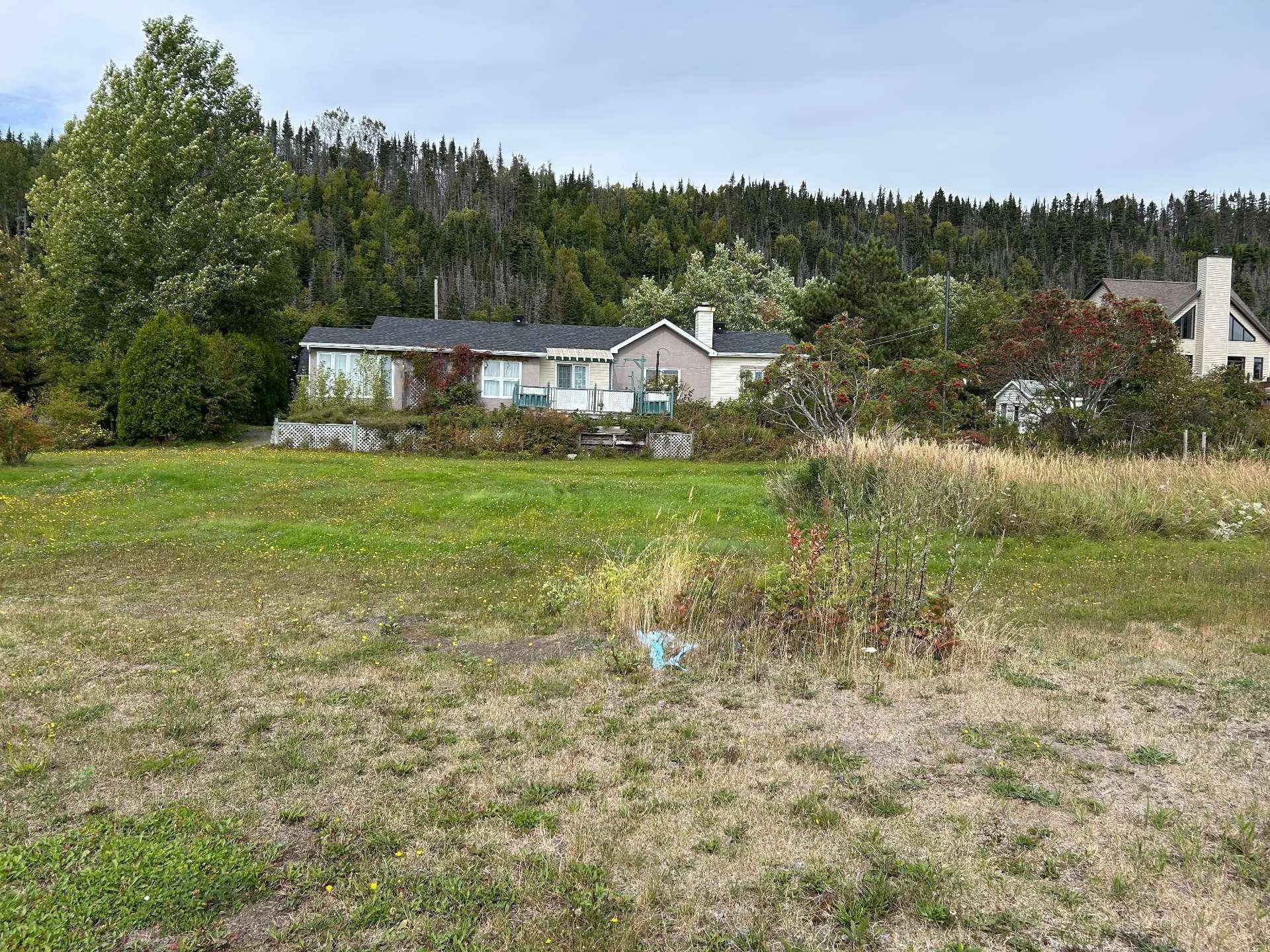 









1199


Rue de la Rive

,
Sept-Îles,




QC
G4R4K2

