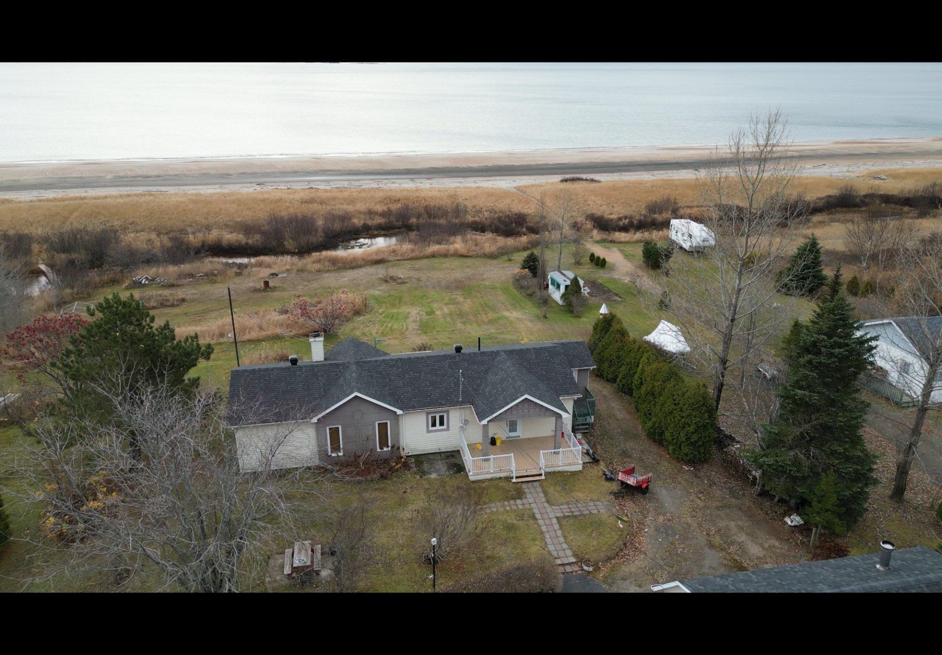 









1199


Rue de la Rive

,
Sept-Îles,




QC
G4R4K2

