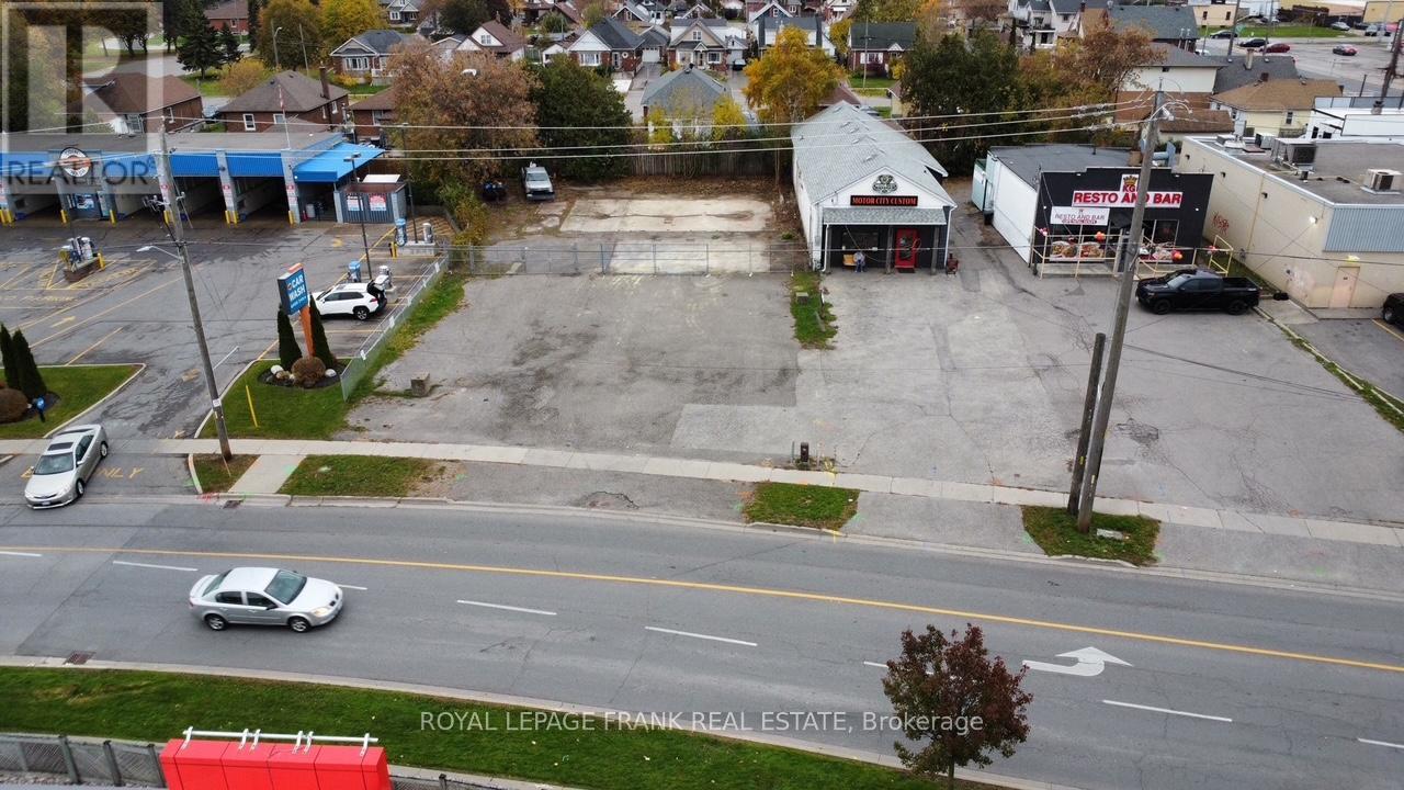 












287 DEAN AVENUE

,
Oshawa (Central),




Ontario
L1H3E1

