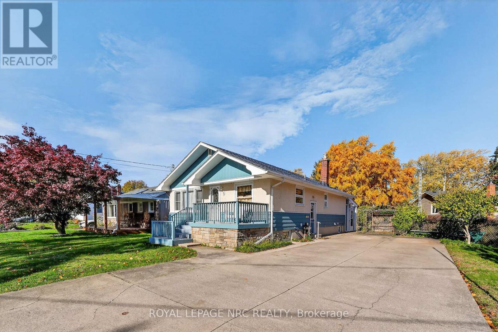 












2 MARY STREET

,
St. Catharines (Port Dalhousie),




Ontario
L2N5A6

