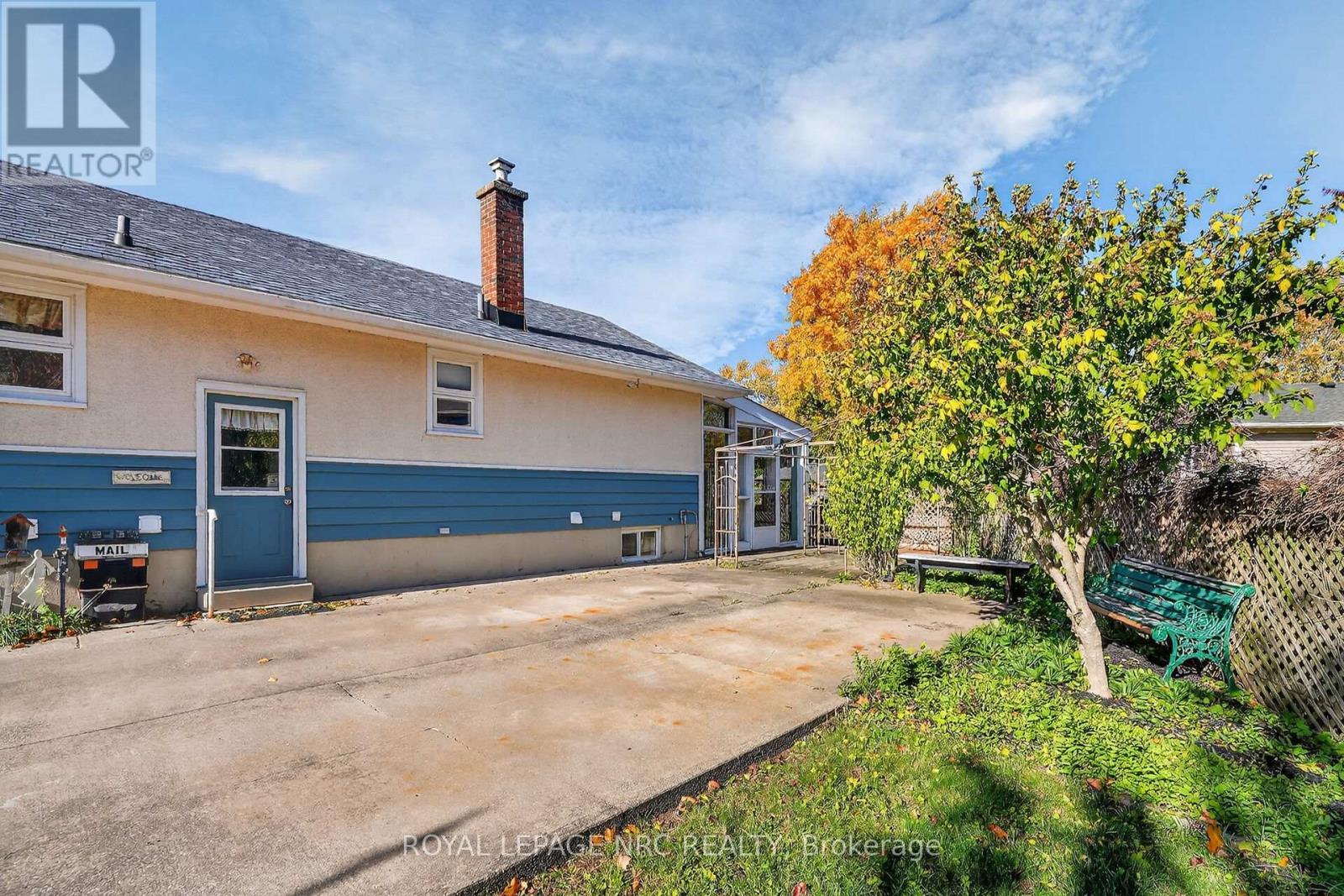 












2 MARY STREET

,
St. Catharines (Port Dalhousie),




Ontario
L2N5A6

