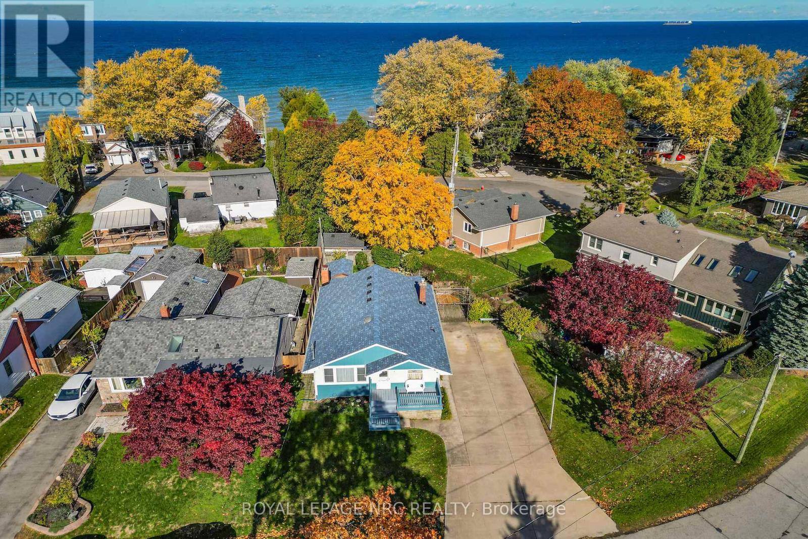 












2 MARY STREET

,
St. Catharines (Port Dalhousie),




Ontario
L2N5A6

