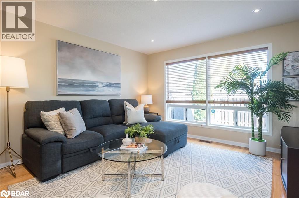 












701 THOMPSON Road S

,
Milton,




Ontario
L9T5W8

