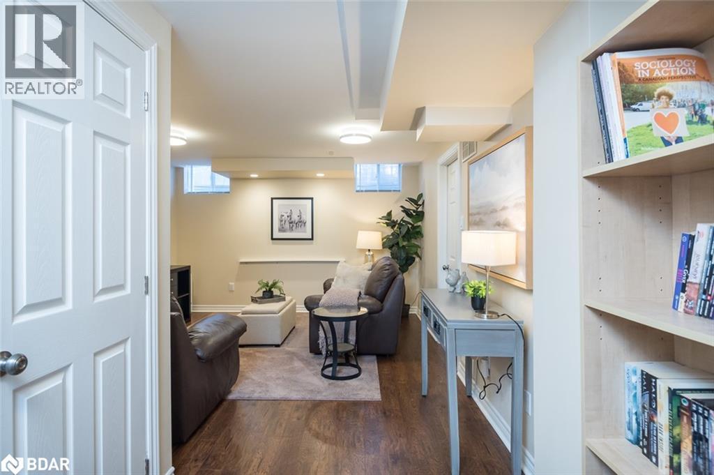 












701 THOMPSON Road S

,
Milton,




Ontario
L9T5W8

