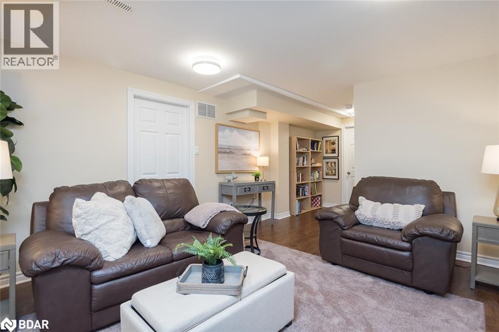 












701 THOMPSON Road S

,
Milton,




Ontario
L9T5W8

