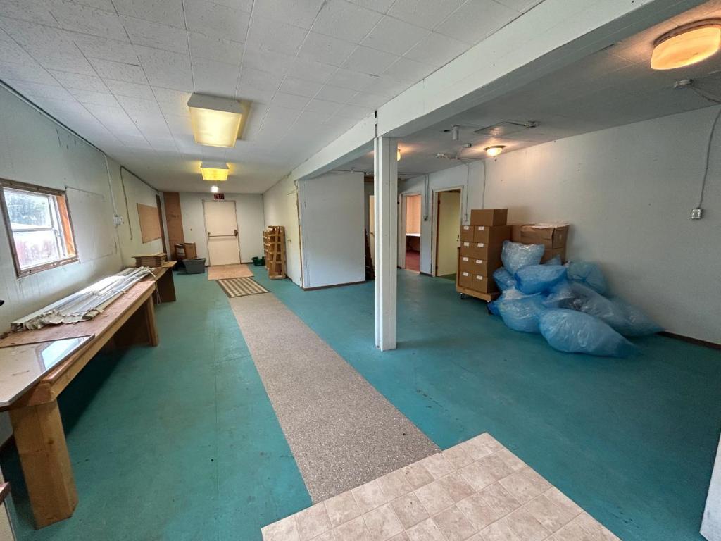 









2276


6

Highway,
Crescent Valley,




BC
V0G 1H0

