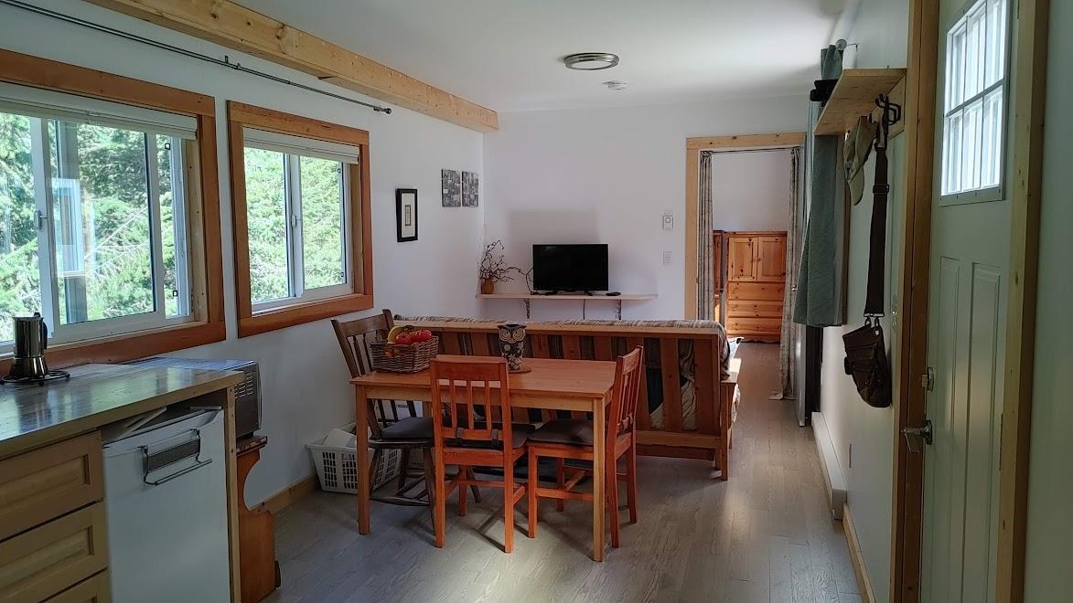 









2276


6

Highway,
Crescent Valley,




BC
V0G 1H0

