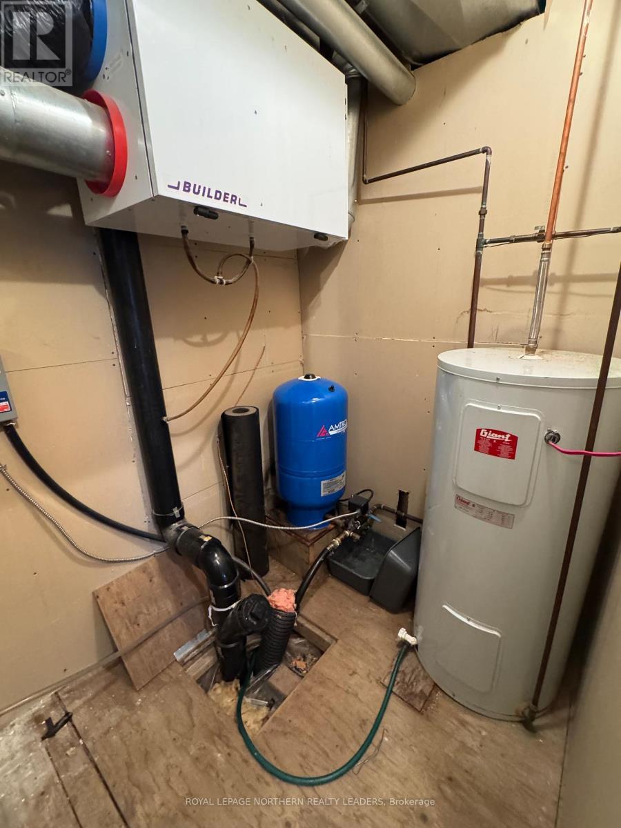 












LOT 25 MUNRO TWP

,
Black River-Matheson (Matheson),




Ontario
P0K1N0

