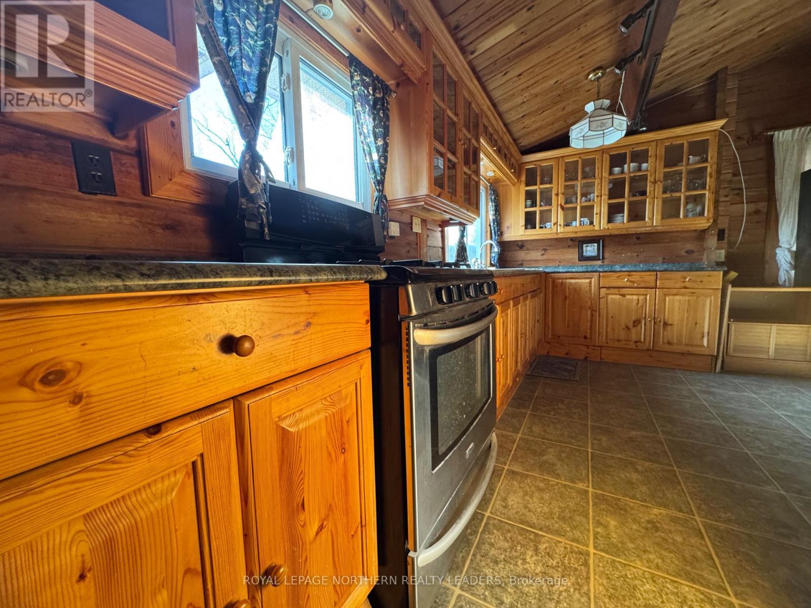 












LOT 25 MUNRO TWP

,
Black River-Matheson (Matheson),




Ontario
P0K1N0

