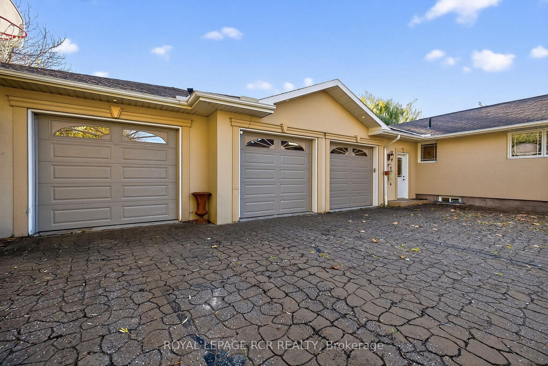 









181


Queen

Street South,
New Tecumseth,




ON
L0G 1W0

