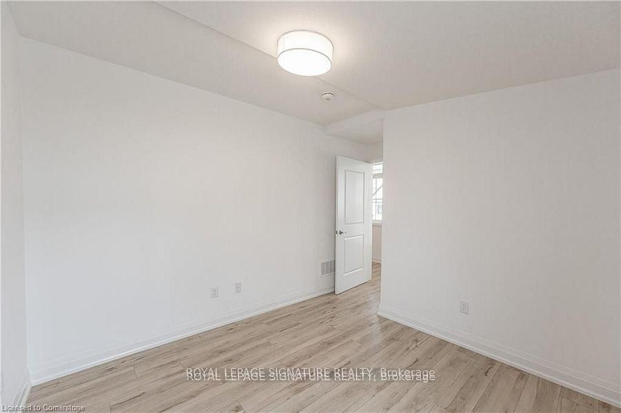 









777


Beach

Boulevard,
Hamilton,




ON
L8H 6Y5

