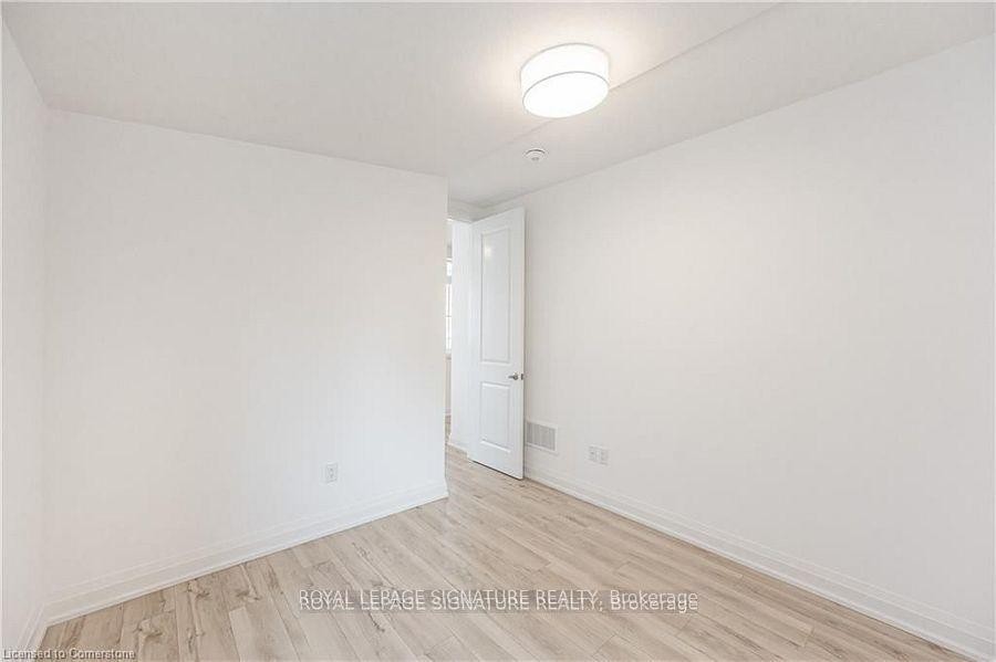 









777


Beach

Boulevard,
Hamilton,




ON
L8H 6Y5

