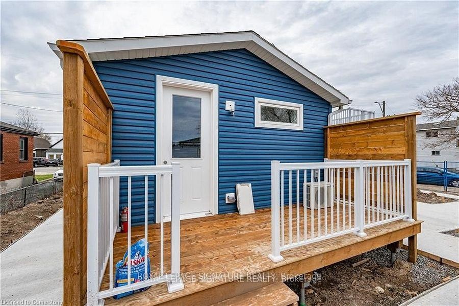 









777


Beach

Boulevard,
Hamilton,




ON
L8H 6Y5

