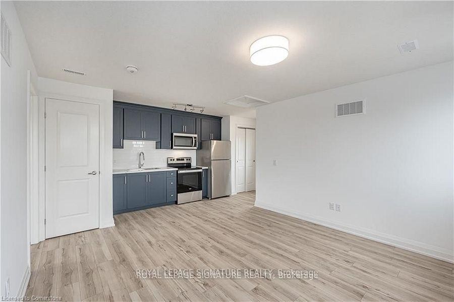 









777


Beach

Boulevard,
Hamilton,




ON
L8H 6Y5

