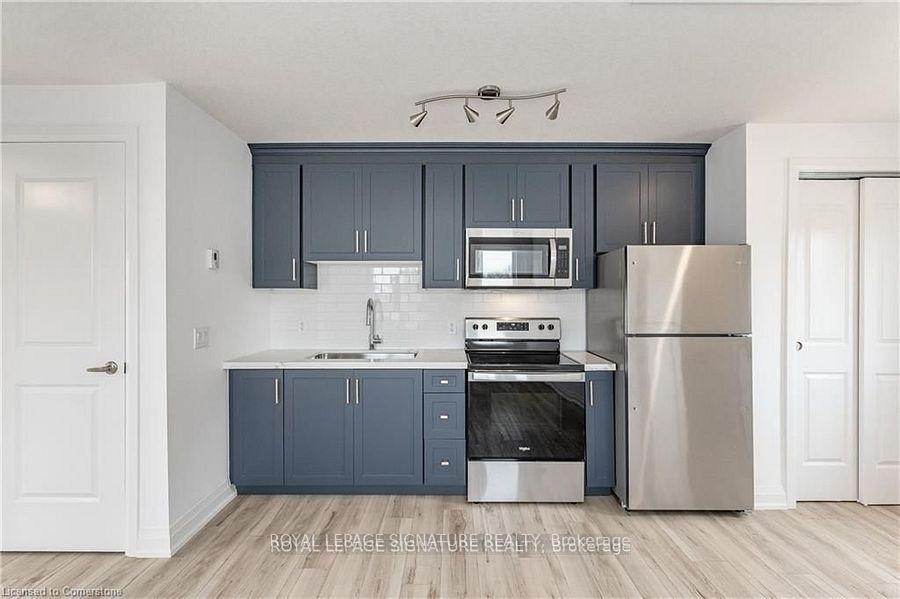 









777


Beach

Boulevard,
Hamilton,




ON
L8H 6Y5

