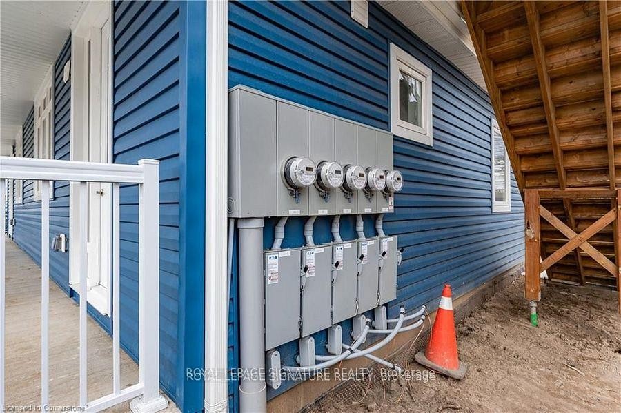 









777


Beach

Boulevard,
Hamilton,




ON
L8H 6Y5

