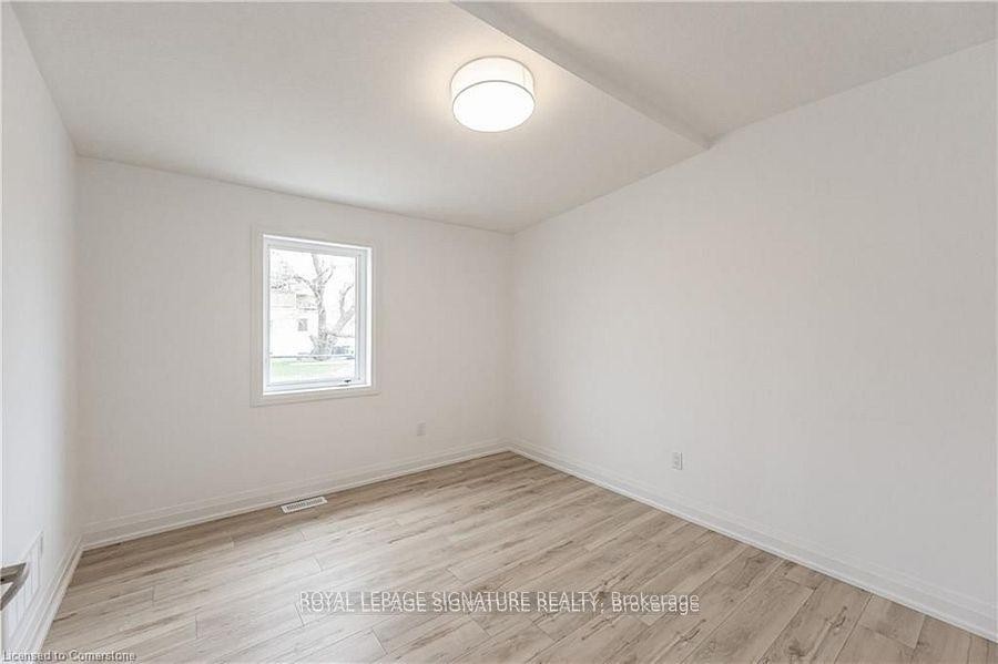 









777


Beach

Boulevard,
Hamilton,




ON
L8H 6Y5

