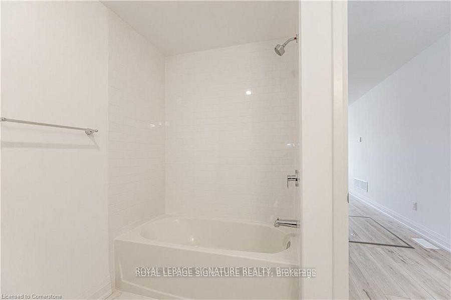 









777


Beach

Boulevard,
Hamilton,




ON
L8H 6Y5

