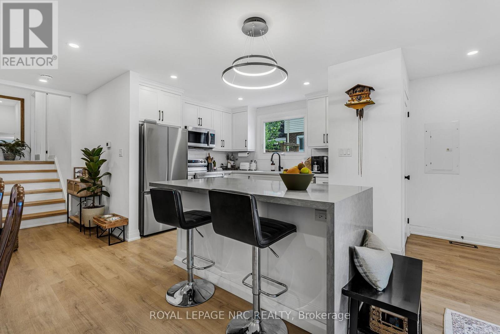 












200 ST AUGUSTINE DRIVE

,
St. Catharines (Secord Woods),




Ontario
L2P3P8

