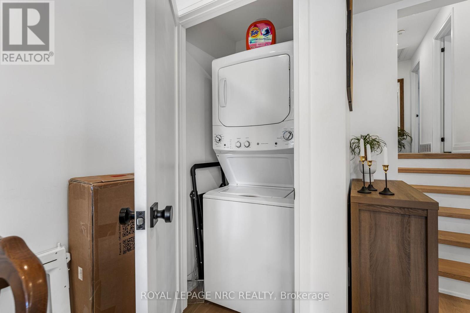 












200 ST AUGUSTINE DRIVE

,
St. Catharines (Secord Woods),




Ontario
L2P3P8

