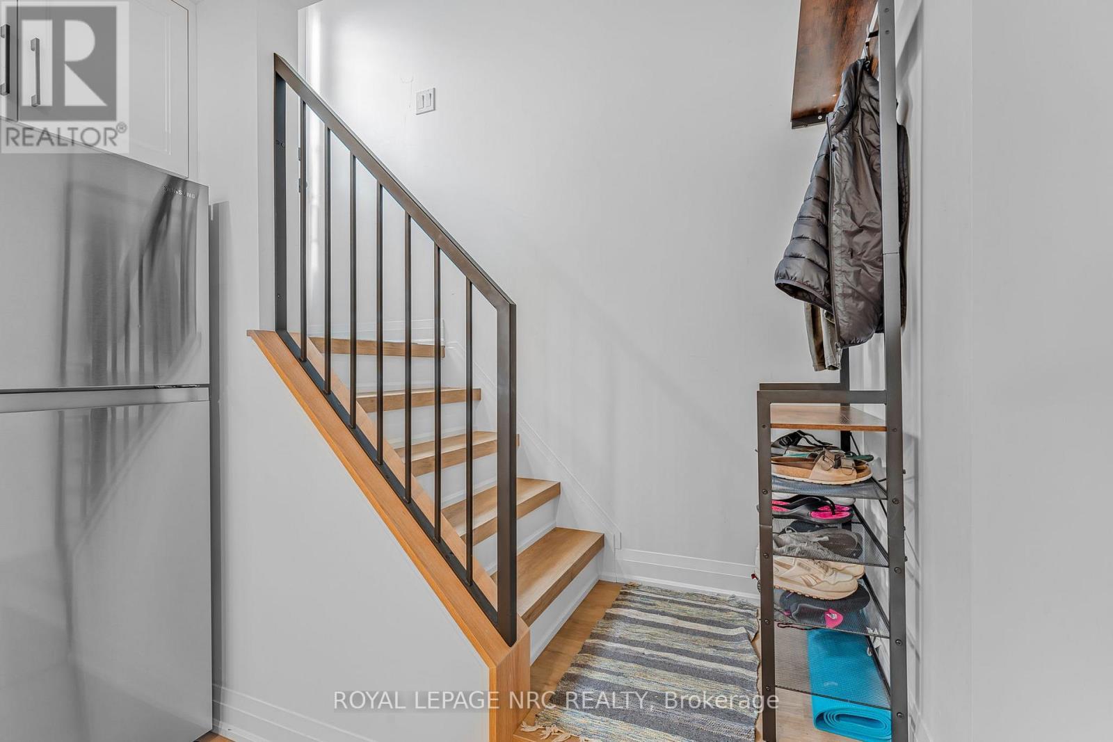












200 ST AUGUSTINE DRIVE

,
St. Catharines (Secord Woods),




Ontario
L2P3P8

