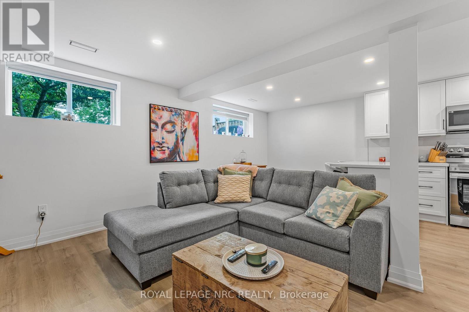 












200 ST AUGUSTINE DRIVE

,
St. Catharines (Secord Woods),




Ontario
L2P3P8

