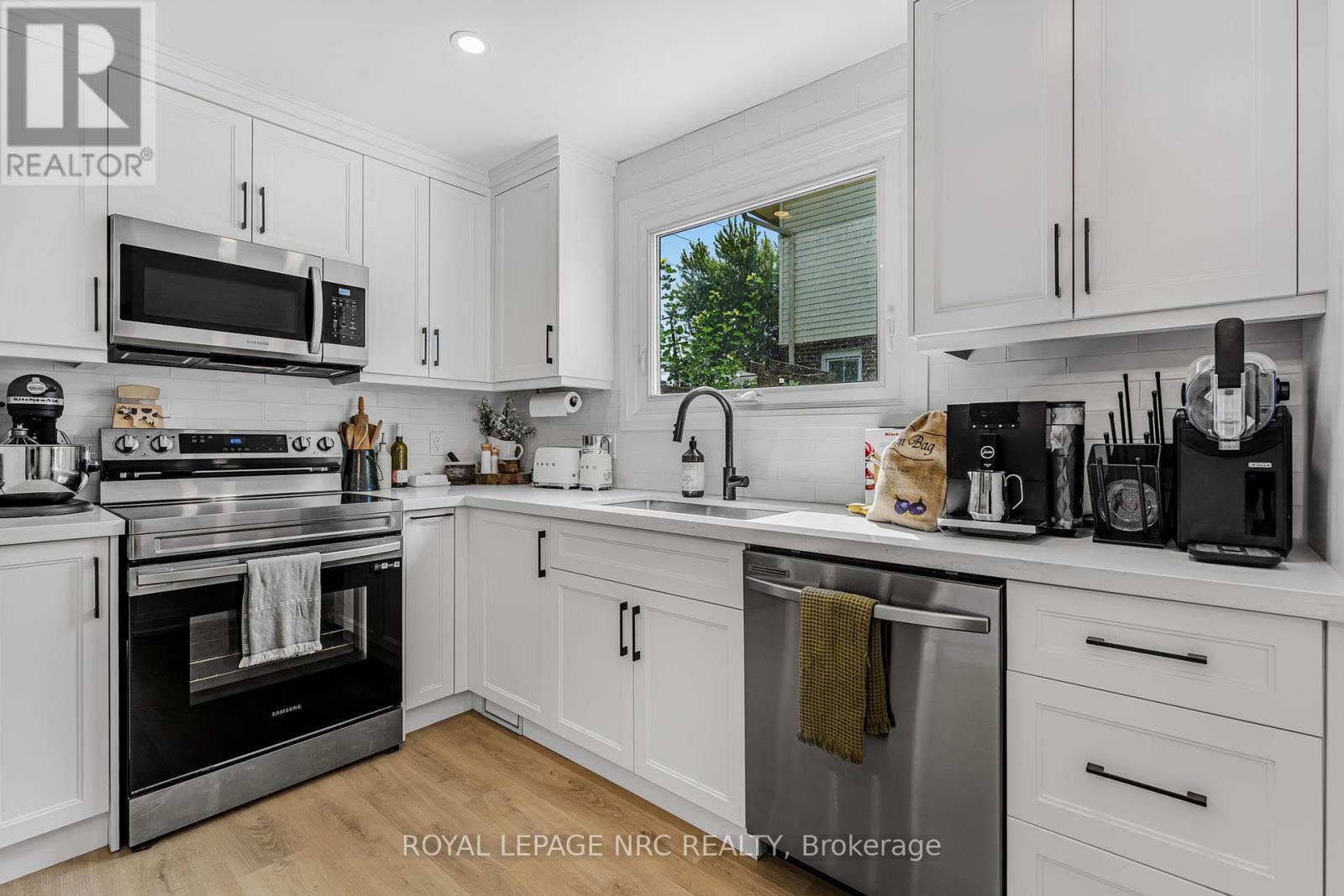 












200 ST AUGUSTINE DRIVE

,
St. Catharines (Secord Woods),




Ontario
L2P3P8


