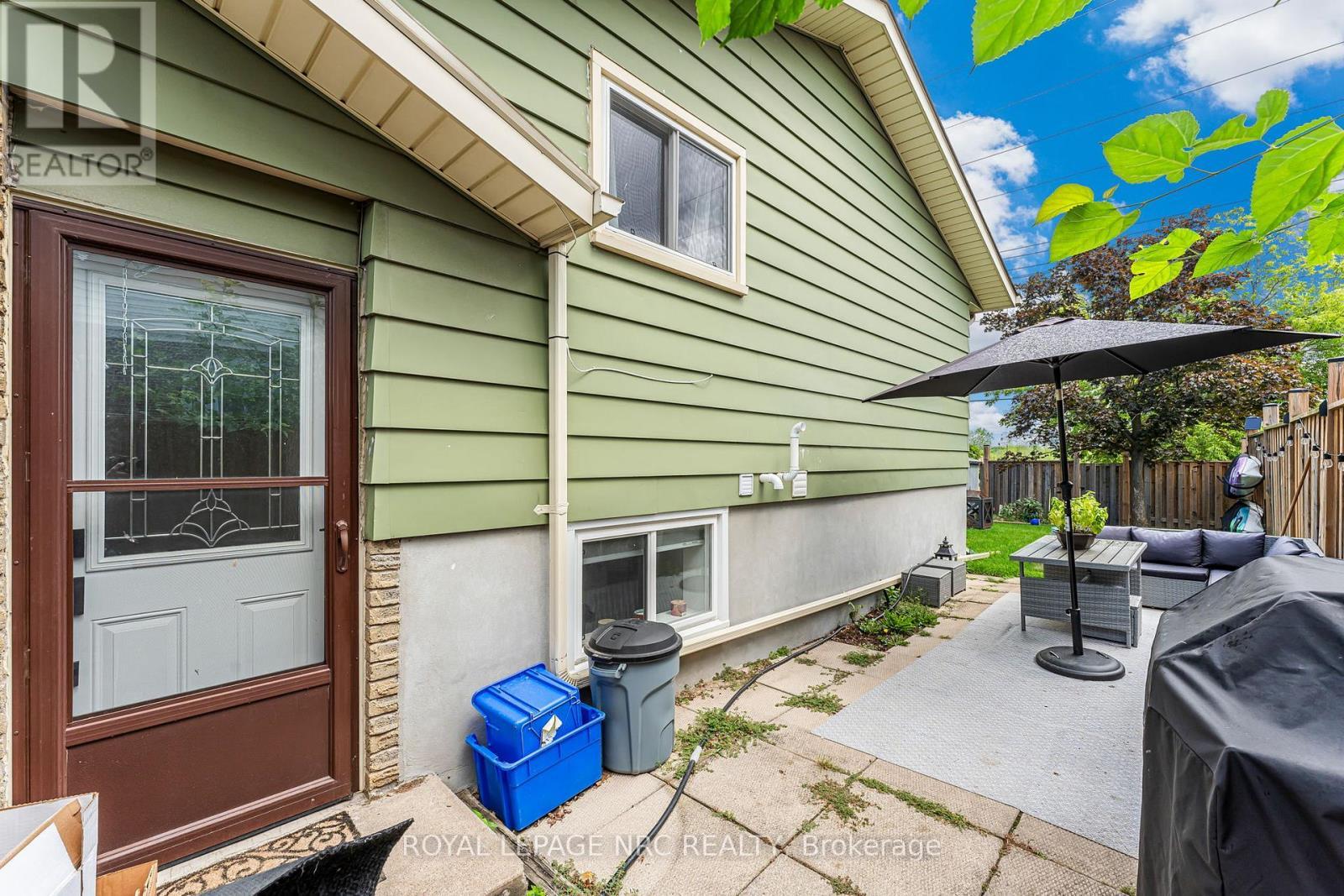 












200 ST AUGUSTINE DRIVE

,
St. Catharines (Secord Woods),




Ontario
L2P3P8

